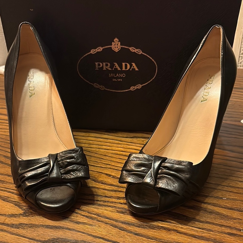 Elegant Black Leather Heels by [Brand]
